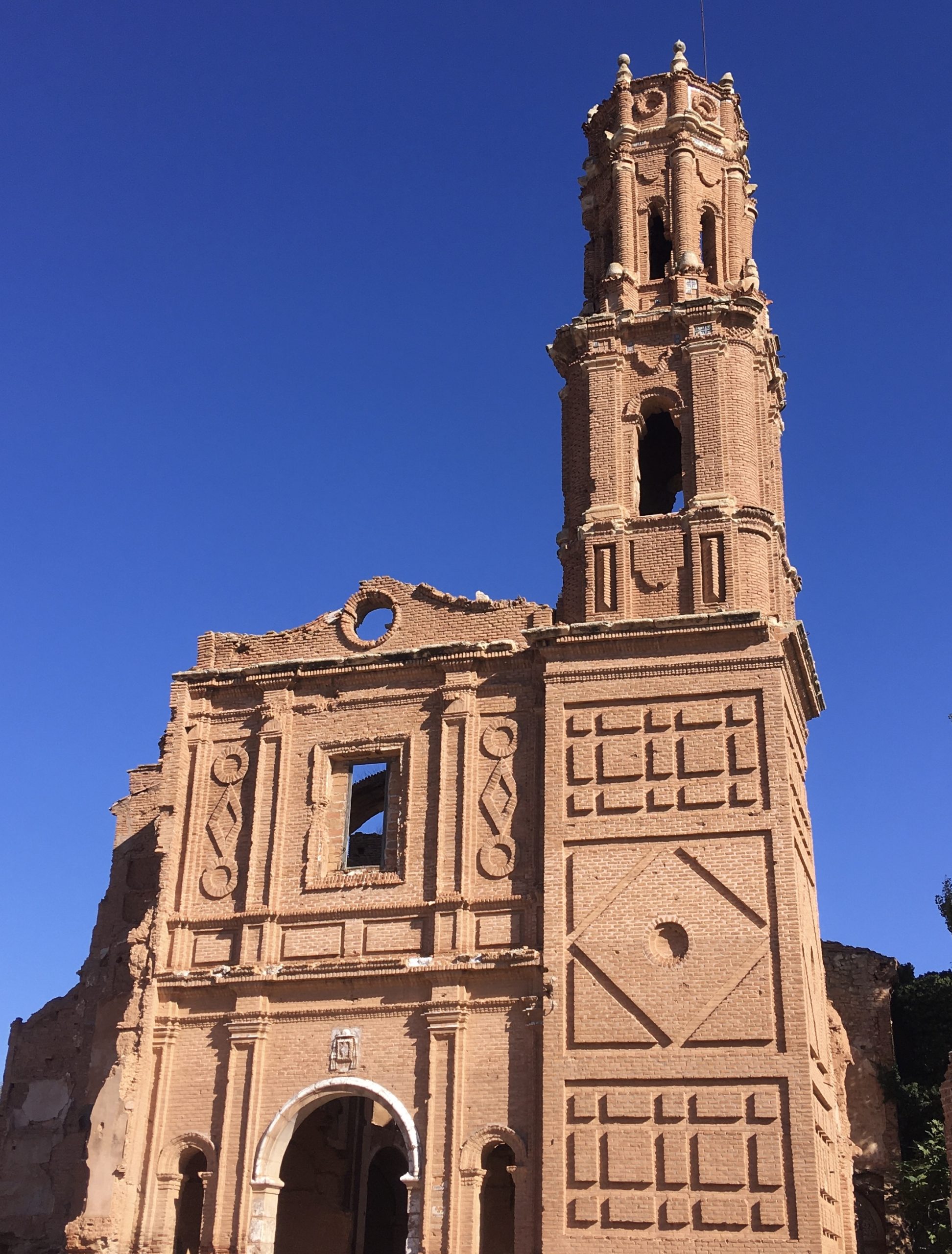 Pueblo Viejo de Belchite: historia, memoria y visitas guiadas